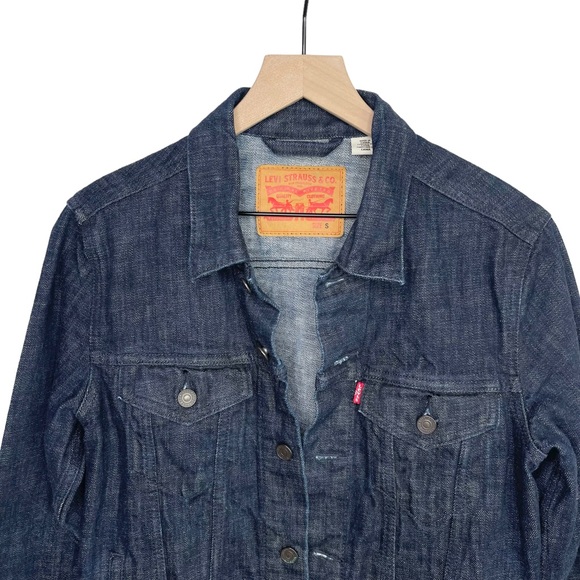 Levi’s Trucker Denim Jacket Dark Wash - Picture 3 of 15